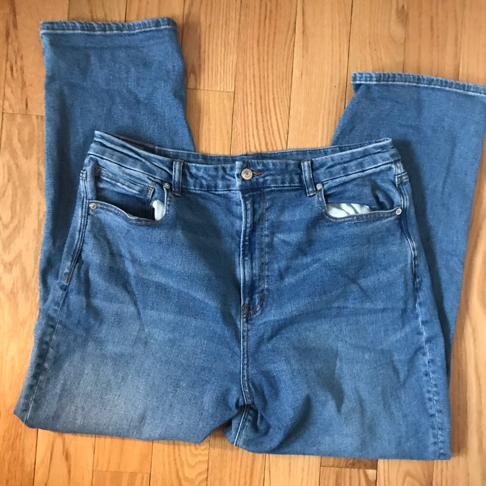 AE Curvy Mom Jeans